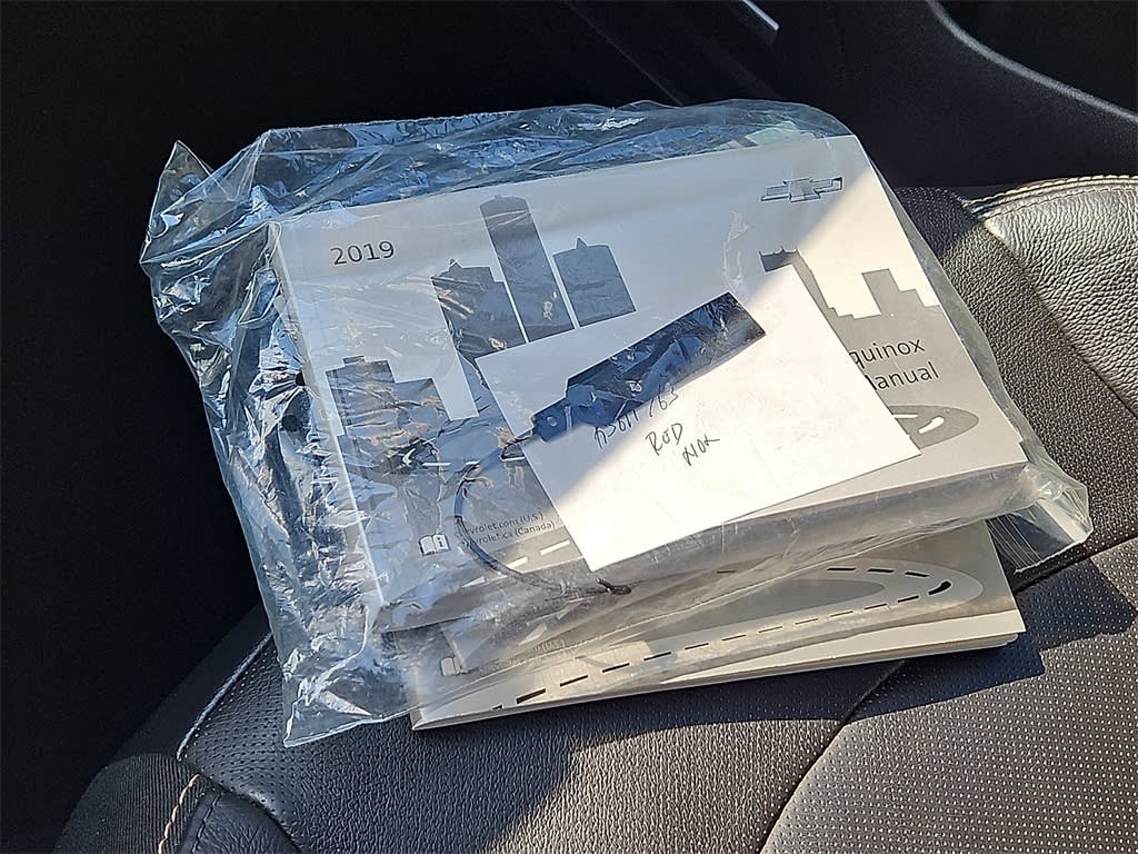 Thumbnail: 2019 Chevrolet Equinox - 17