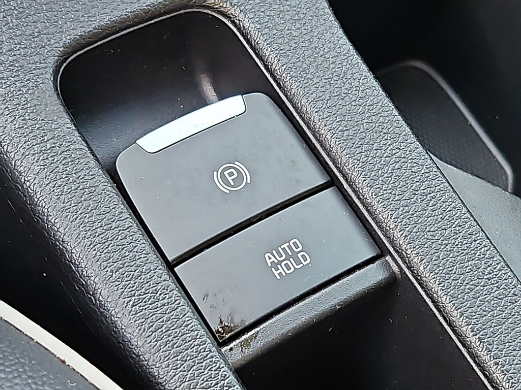 Thumbnail: 2024 Kia Forte - 30