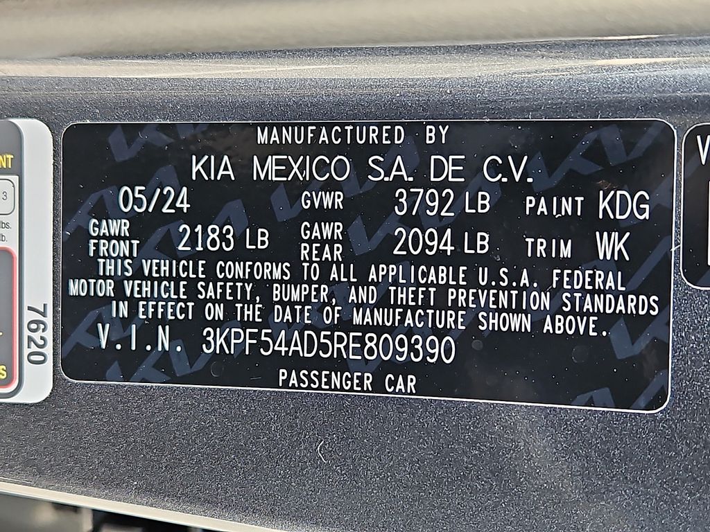 Thumbnail: 2024 Kia Forte - 16