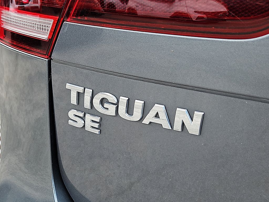 Thumbnail: 2021 Volkswagen Tiguan - 29