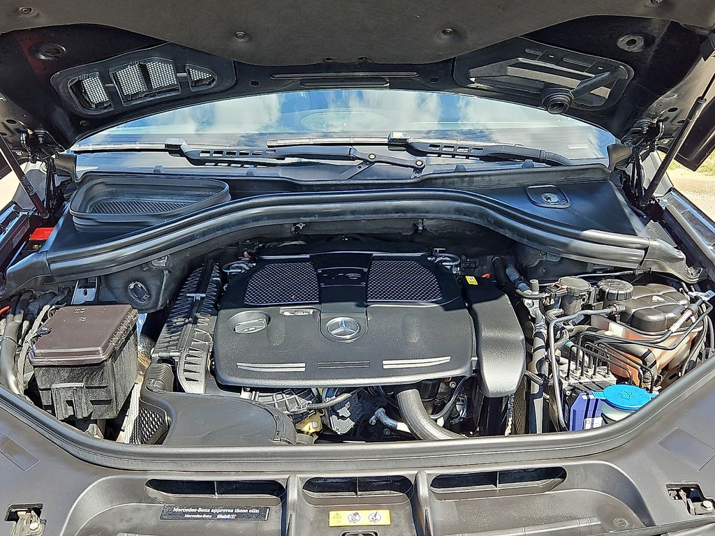 Thumbnail: 2015 Mercedes-Benz M-Class - 7