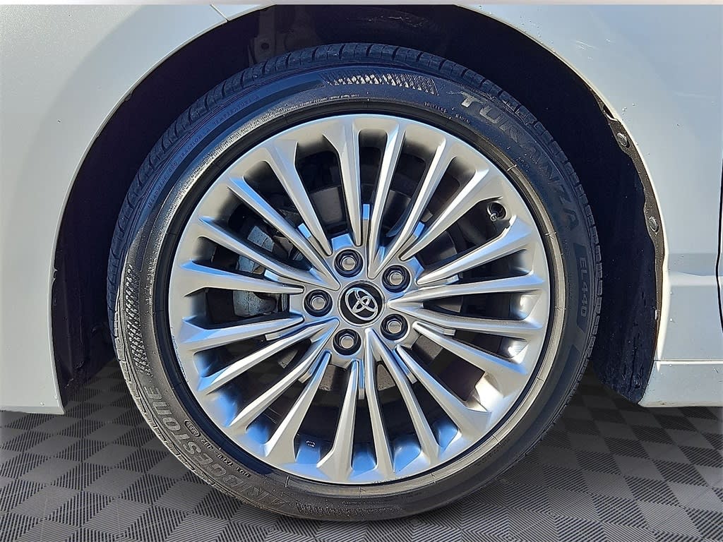 Thumbnail: 2020 Toyota Avalon - 8