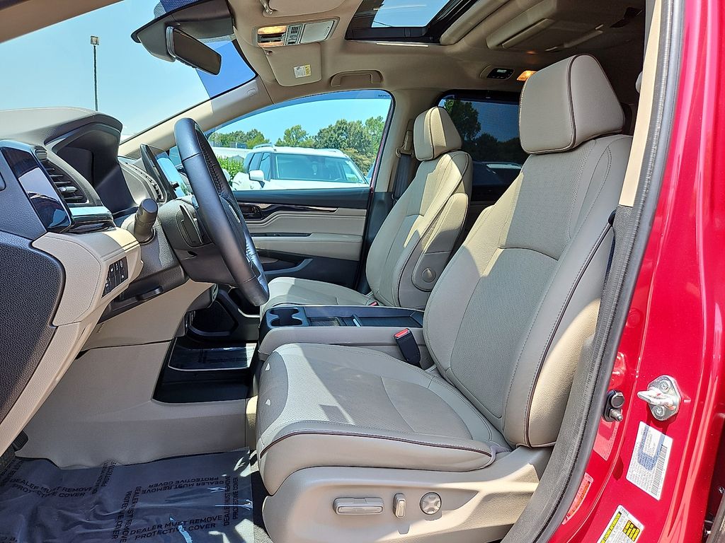 Thumbnail: 2022 Honda Odyssey - 10