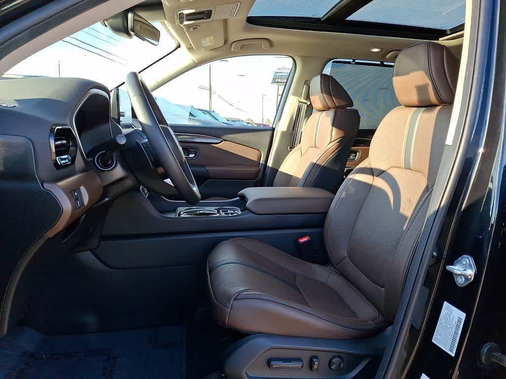 Thumbnail: 2025 Honda Pilot - 10