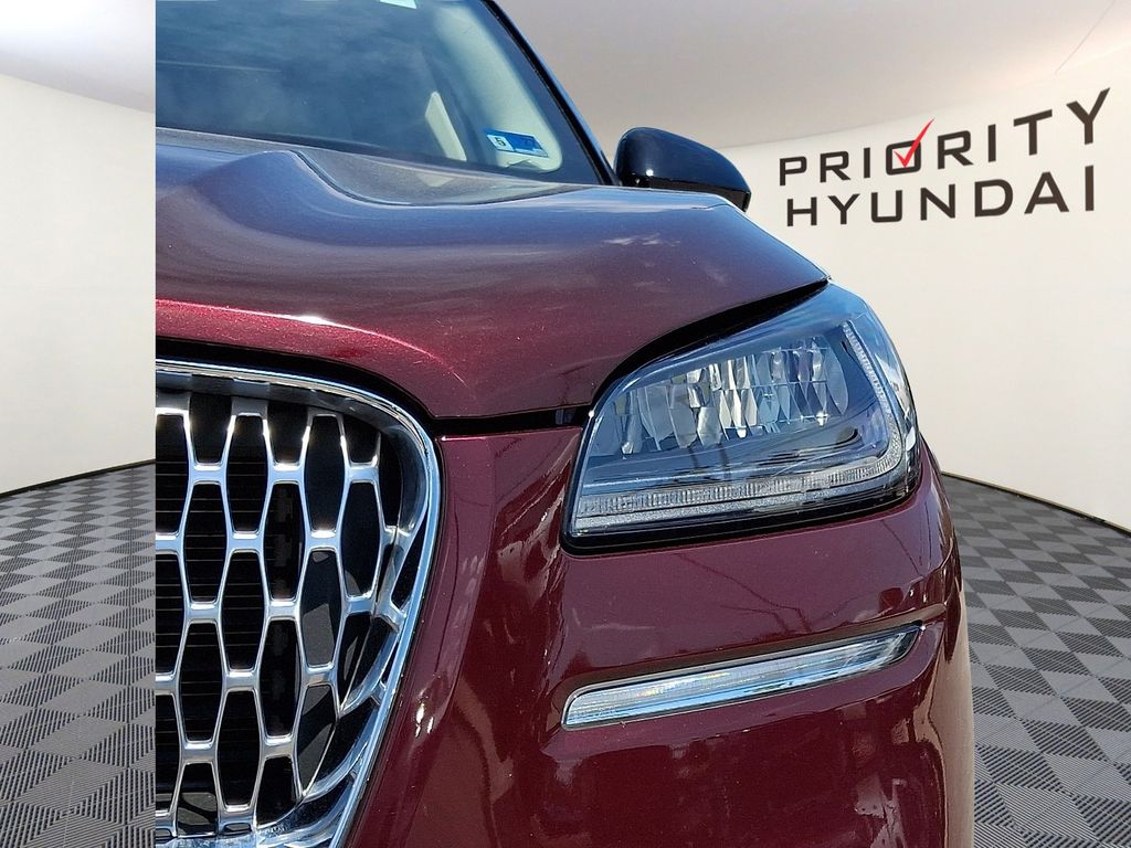 Thumbnail: 2021 Lincoln Corsair - 18