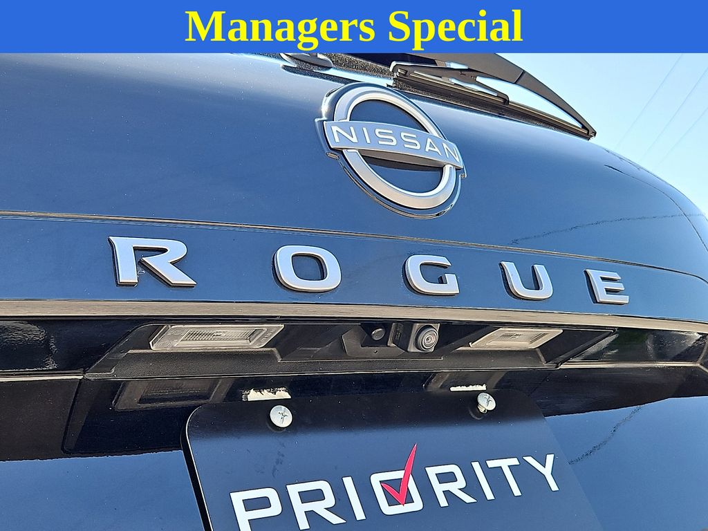 Thumbnail: 2025 Nissan Rogue - 32