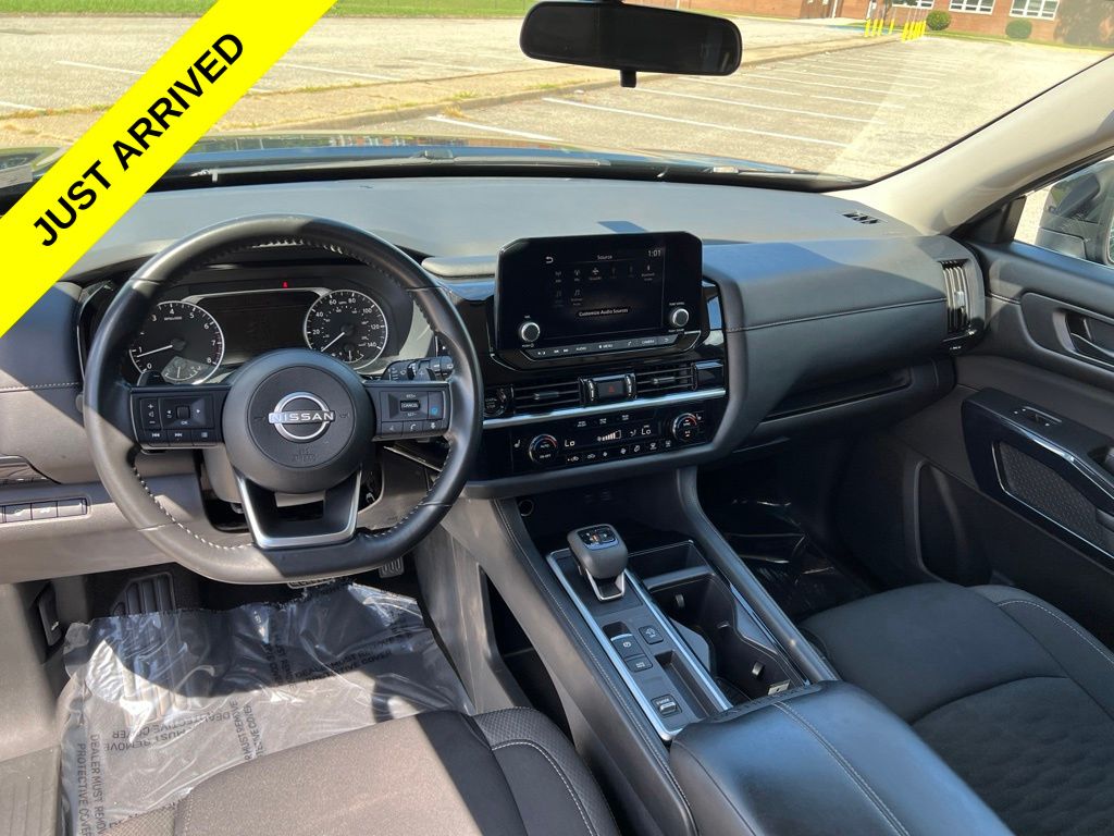 Thumbnail: 2025 Nissan Pathfinder - 7