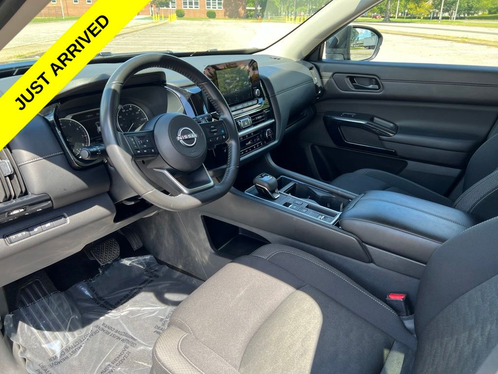 Thumbnail: 2025 Nissan Pathfinder - 2