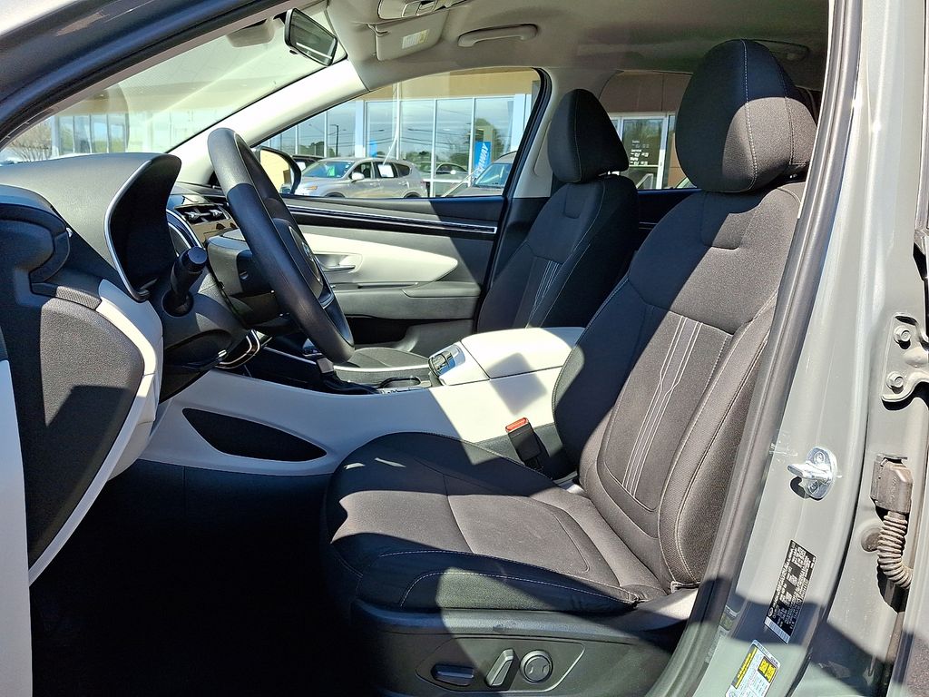 Thumbnail: 2024 Hyundai Tucson - 10