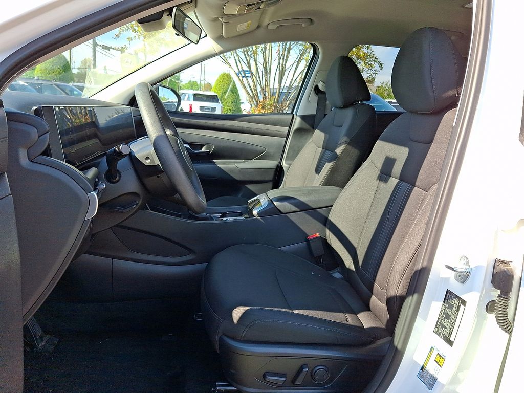 Thumbnail: 2025 Hyundai Tucson - 10