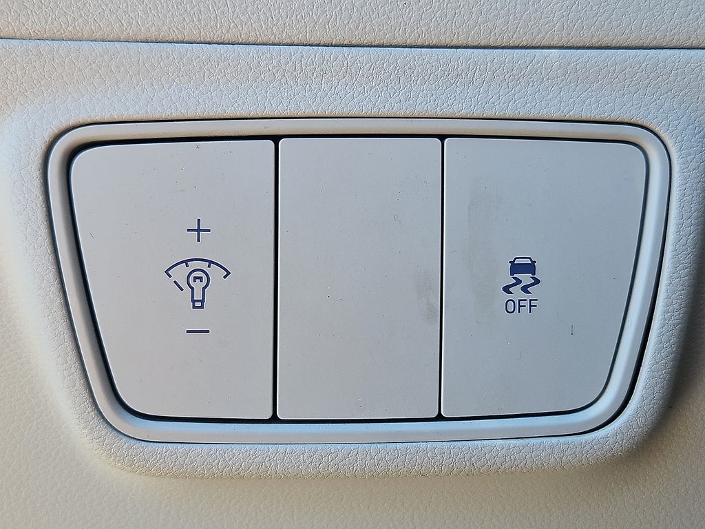 Thumbnail: 2022 Hyundai Tucson - 30