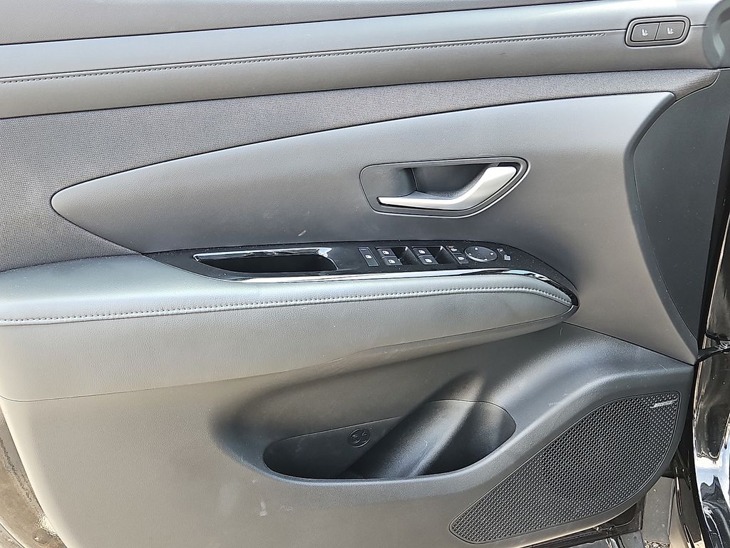 Thumbnail: 2025 Hyundai Tucson - 17