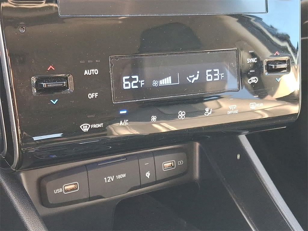 Thumbnail: 2023 Hyundai Tucson - 18