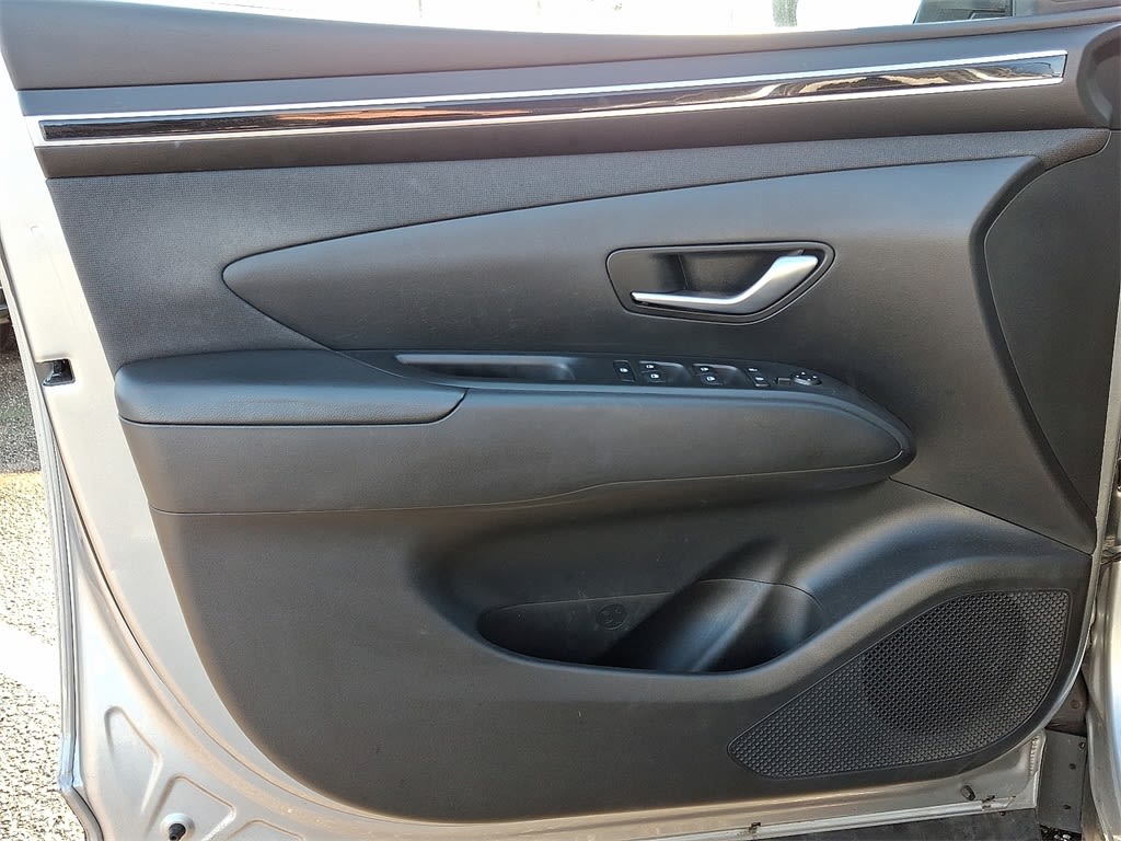 Thumbnail: 2023 Hyundai Tucson - 16