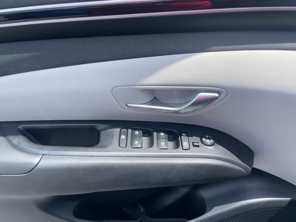 Thumbnail: 2023 Hyundai Tucson - 19