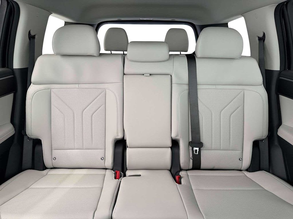 Thumbnail: 2026 Hyundai Santa Fe - 8