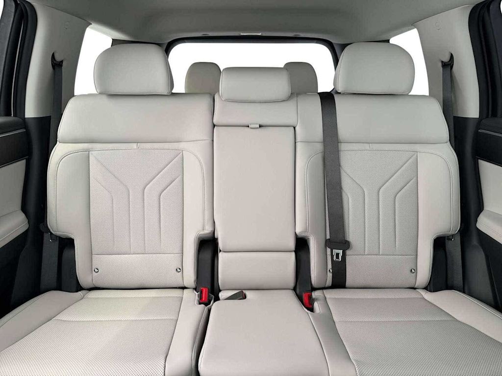 Thumbnail: 2026 Hyundai Santa Fe - 8
