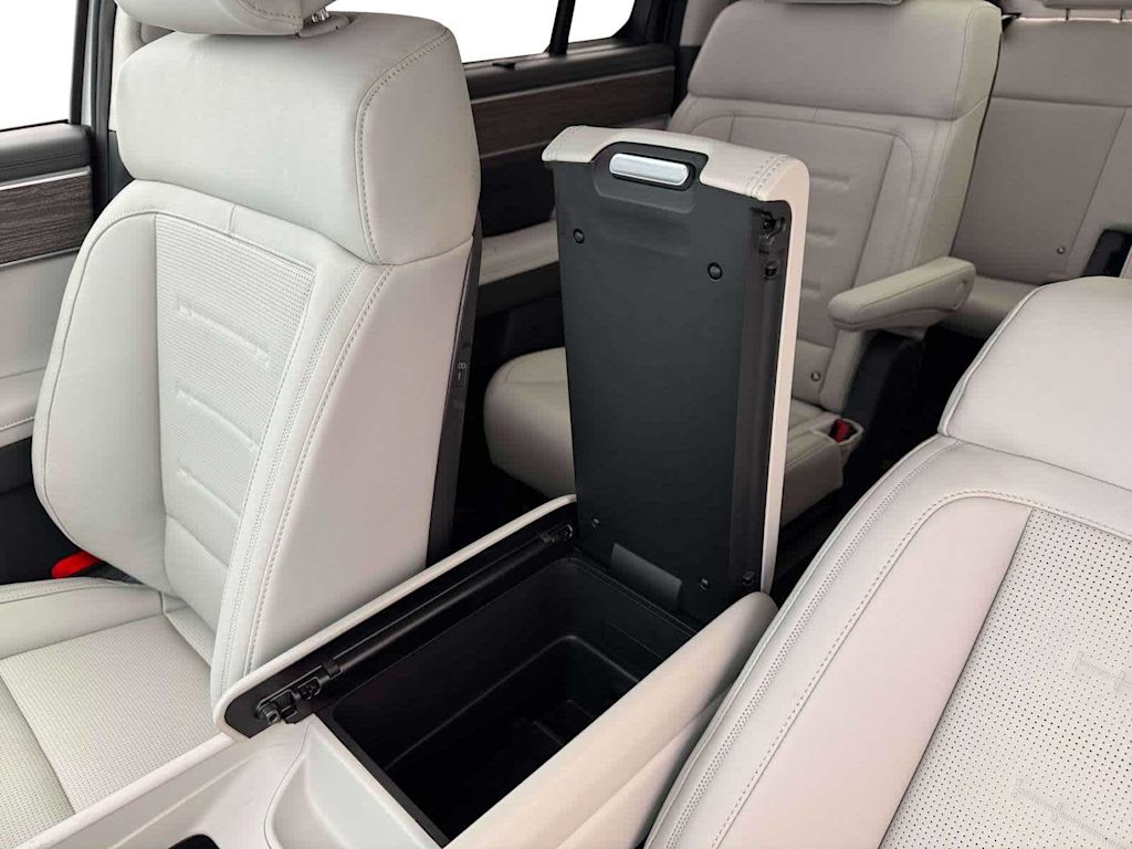 Thumbnail: 2026 Hyundai Santa Fe - 8