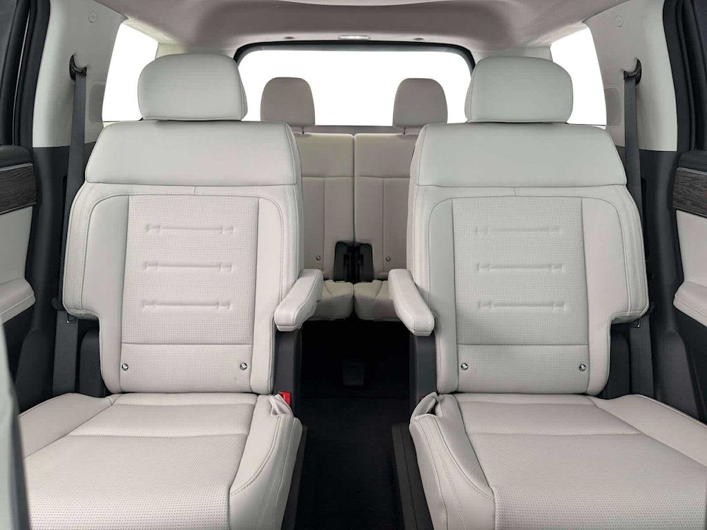 Thumbnail: 2026 Hyundai Santa Fe - 8