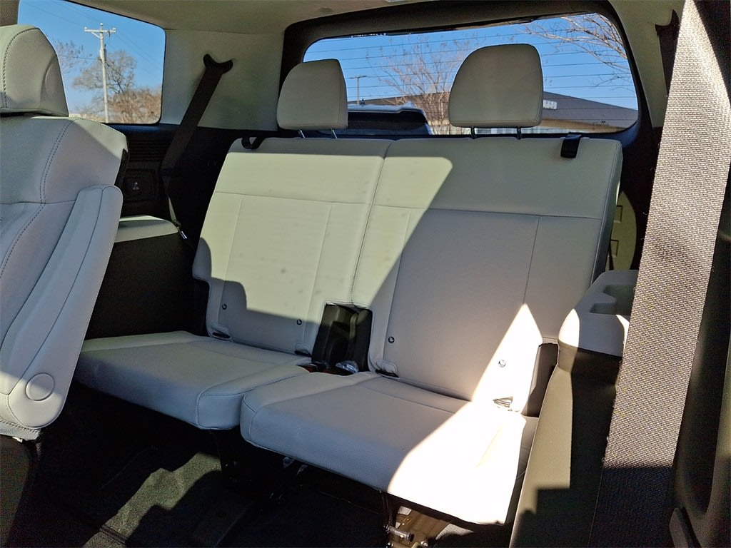 Thumbnail: 2025 Hyundai Santa Fe - 18