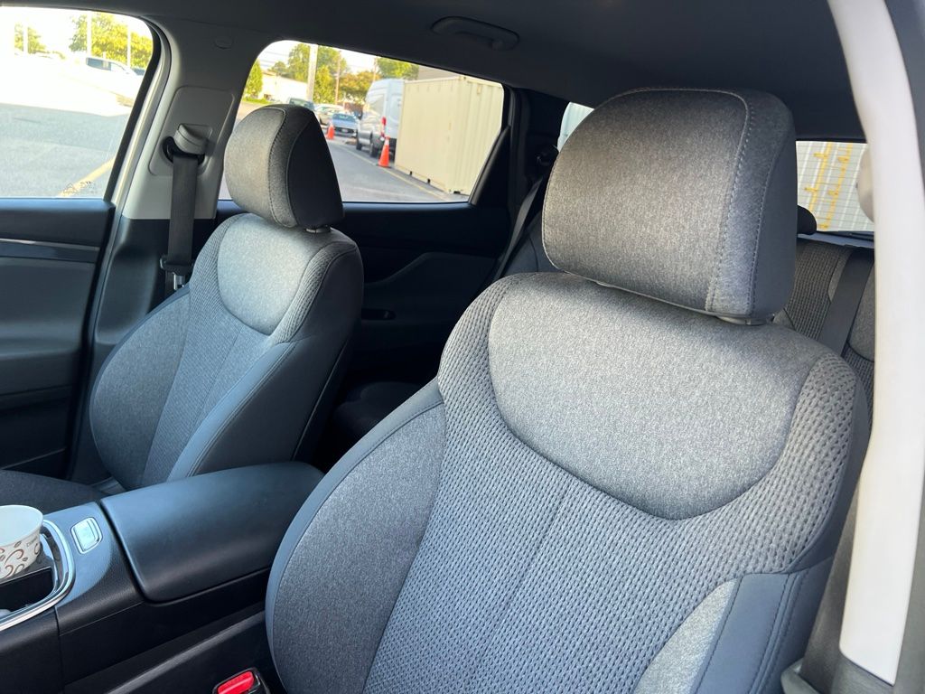 Thumbnail: 2021 Hyundai Santa Fe - 4