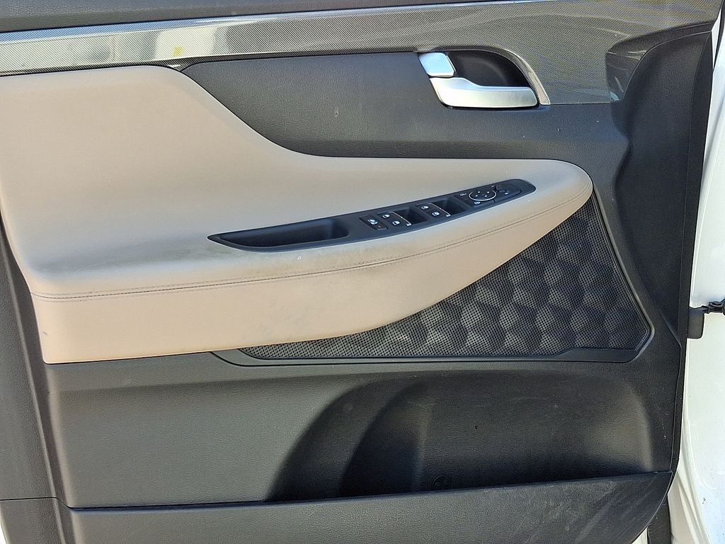 Thumbnail: 2022 Hyundai Santa Fe - 17