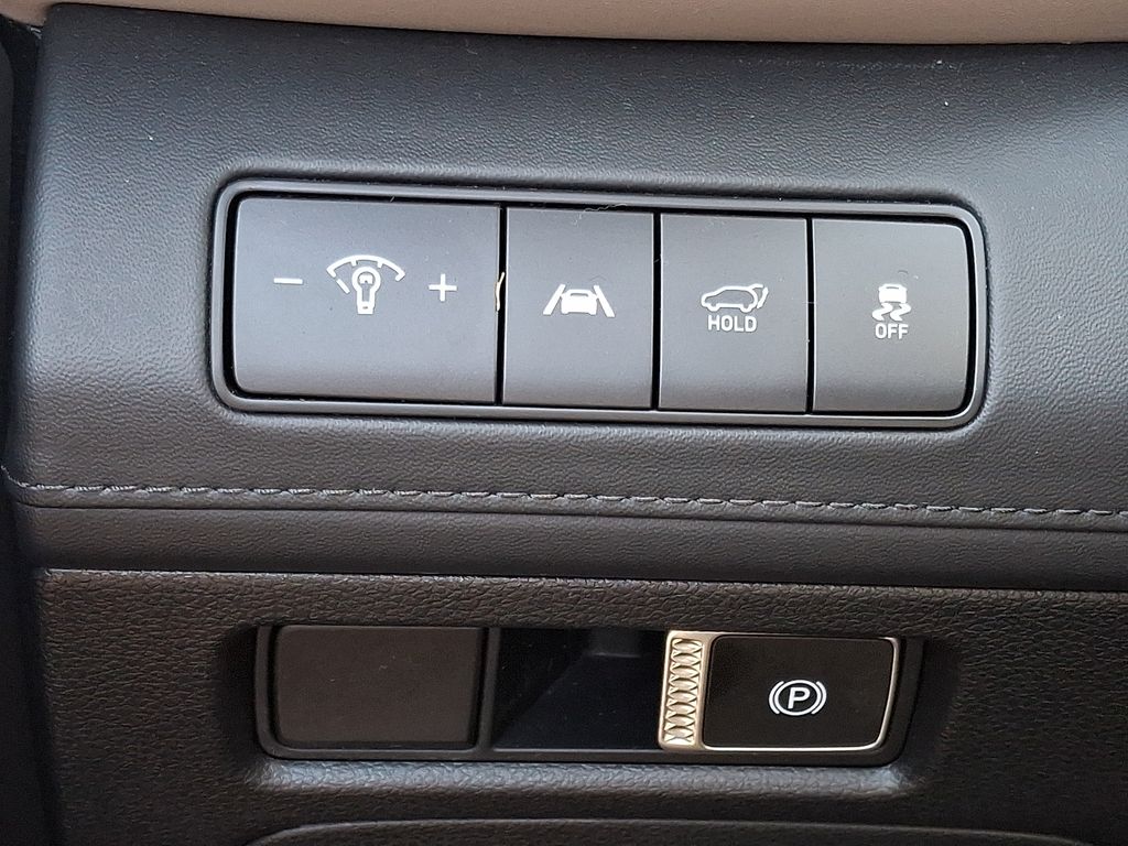 Thumbnail: 2023 Hyundai Santa Fe - 28