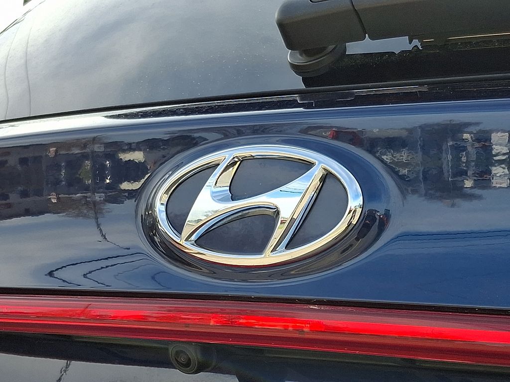 Thumbnail: 2023 Hyundai Santa Fe - 7