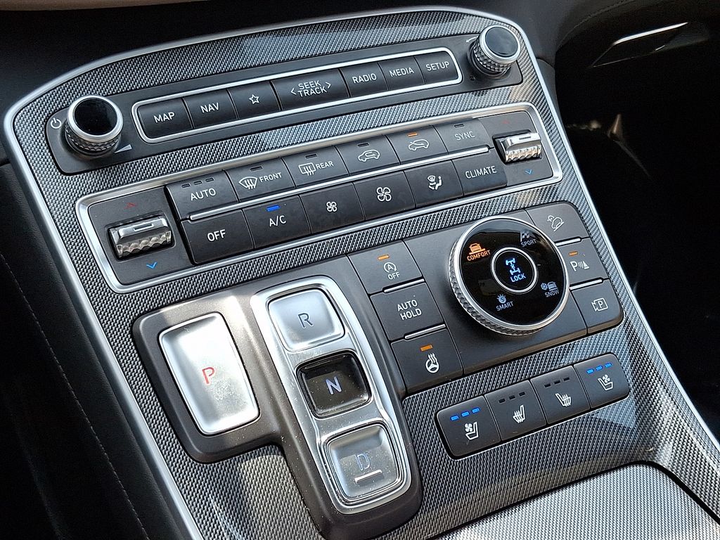 Thumbnail: 2023 Hyundai Santa Fe - 21