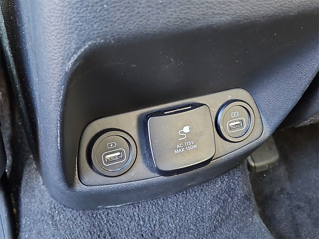 Thumbnail: 2023 Hyundai Santa Fe - 31