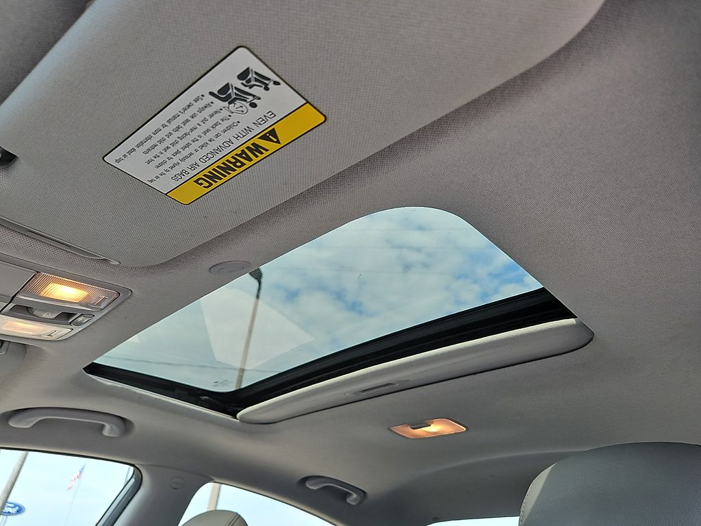 Thumbnail: 2013 Hyundai Elantra - 22