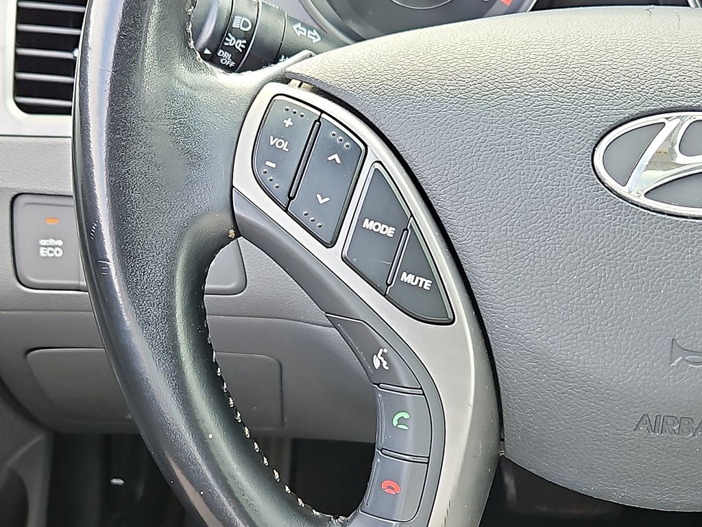 Thumbnail: 2013 Hyundai Elantra - 24