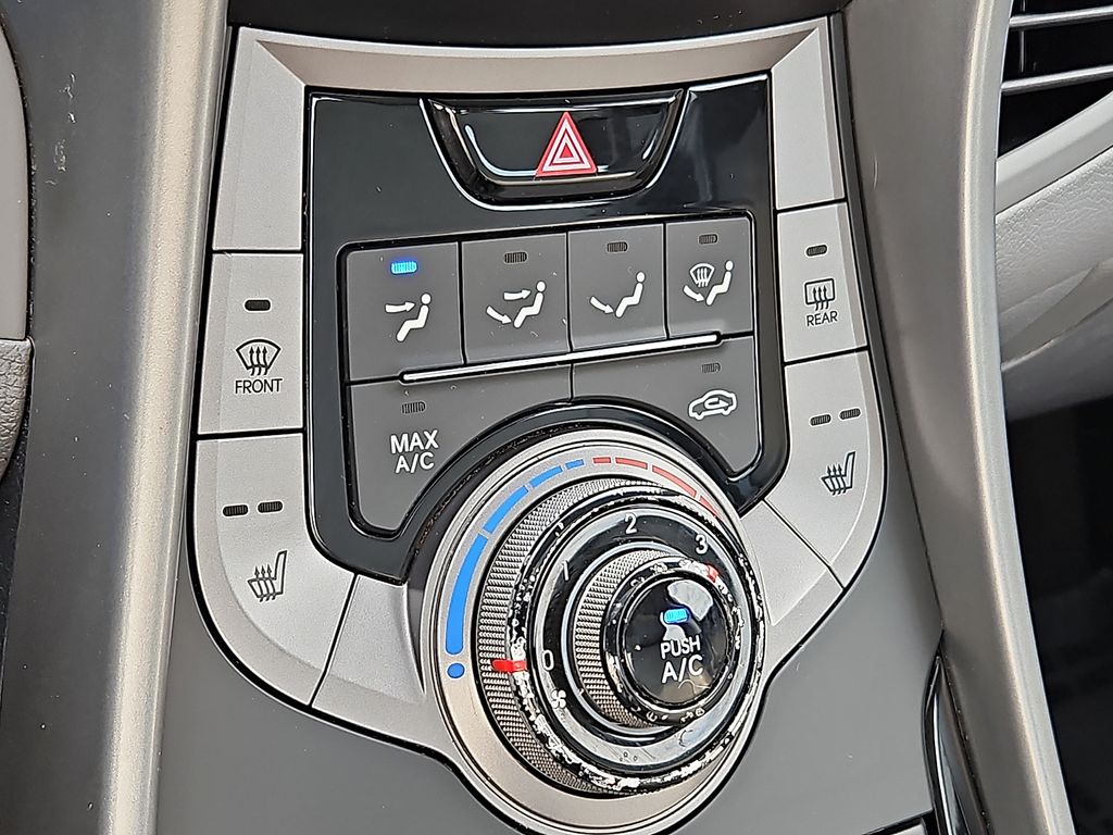 Thumbnail: 2013 Hyundai Elantra - 23