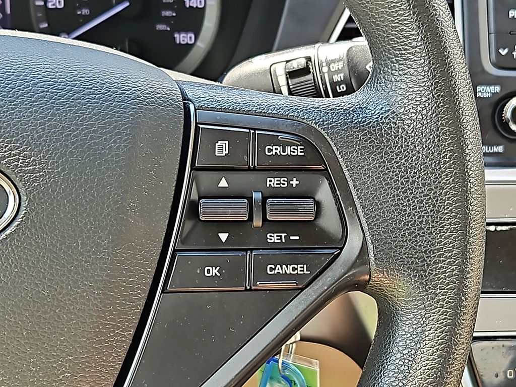 Thumbnail: 2015 Hyundai Sonata - 23