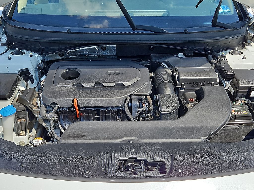Thumbnail: 2015 Hyundai Sonata - 8