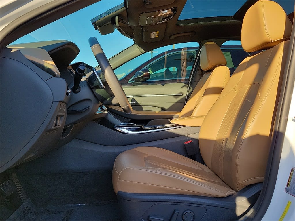 Thumbnail: 2021 Hyundai Sonata - 11