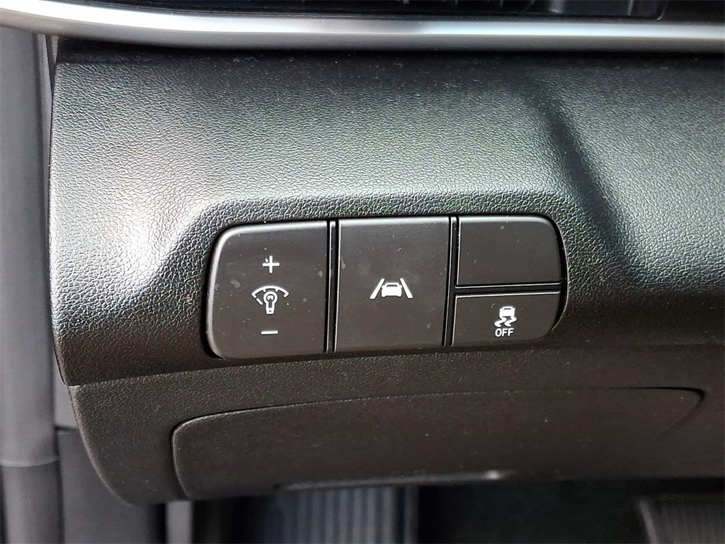 Thumbnail: 2023 Hyundai Elantra - 27