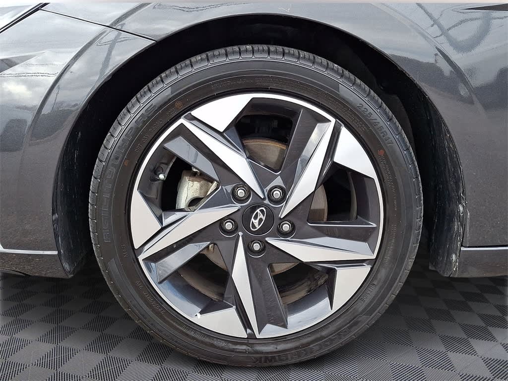 Thumbnail: 2023 Hyundai Elantra - 8