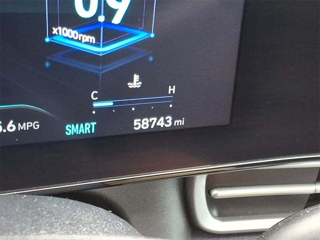 Thumbnail: 2023 Hyundai Elantra - 15