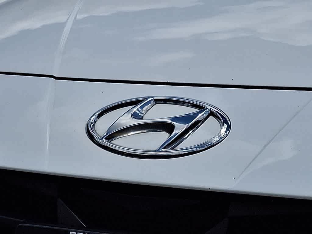 Thumbnail: 2022 Hyundai Elantra - 7