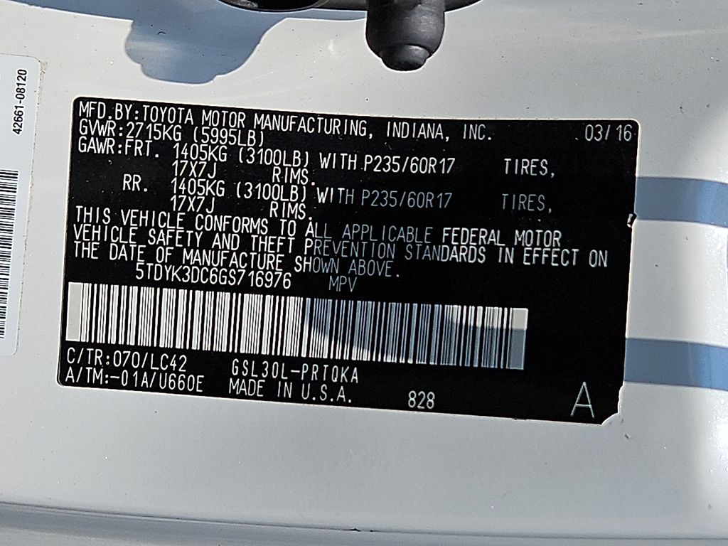 Thumbnail: 2016 Toyota Sienna - 16