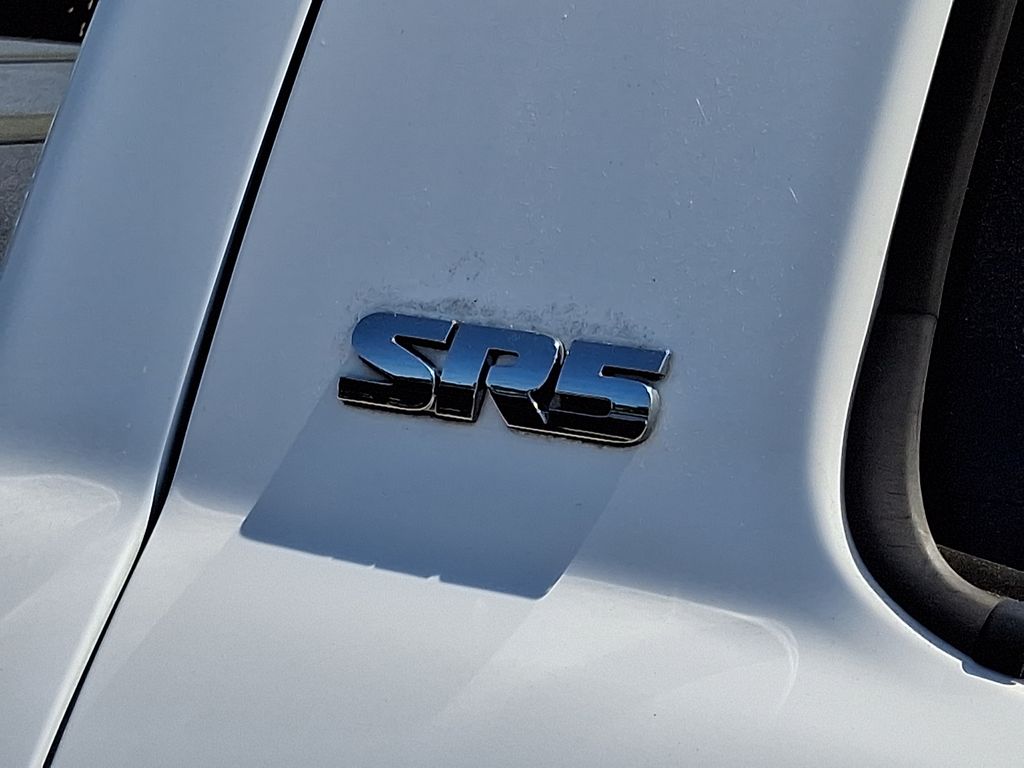 Thumbnail: 2016 Toyota Tundra - 28