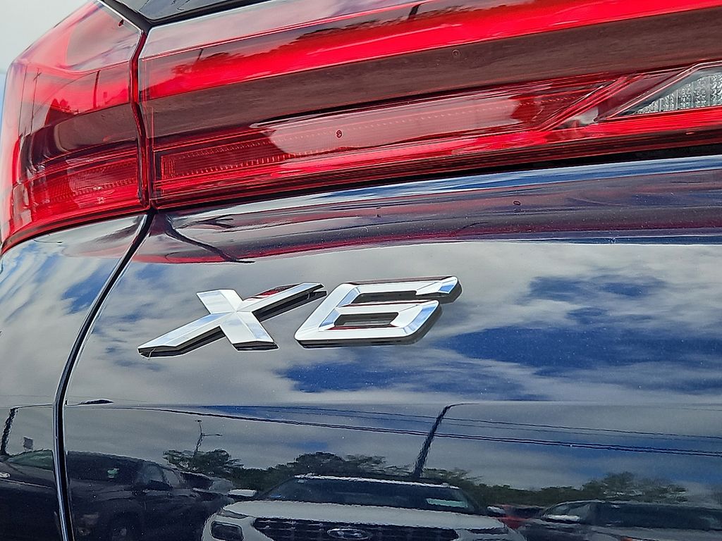 Thumbnail: 2024 BMW X6 - 32