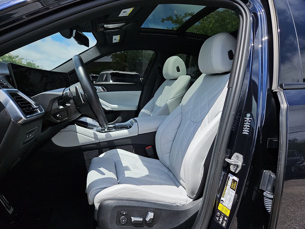 Thumbnail: 2024 BMW X6 - 9
