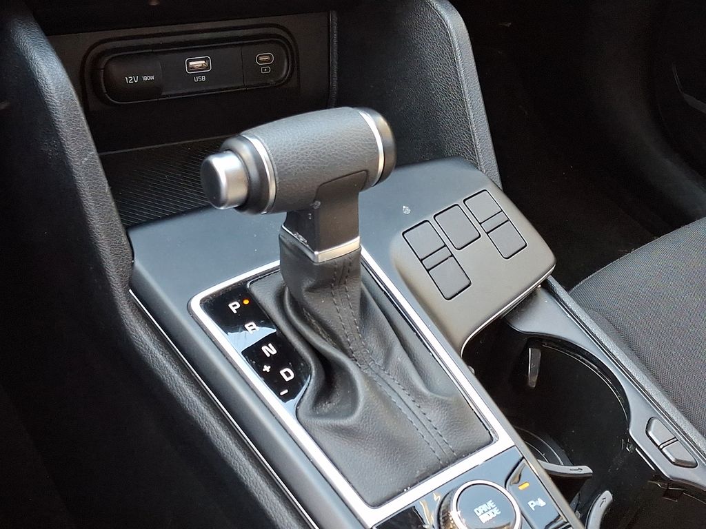 Thumbnail: 2025 Kia Sportage - 12