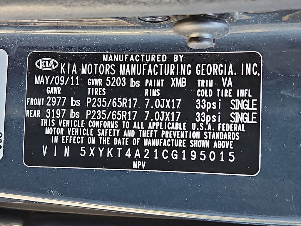 Thumbnail: 2012 Kia Sorento - 14