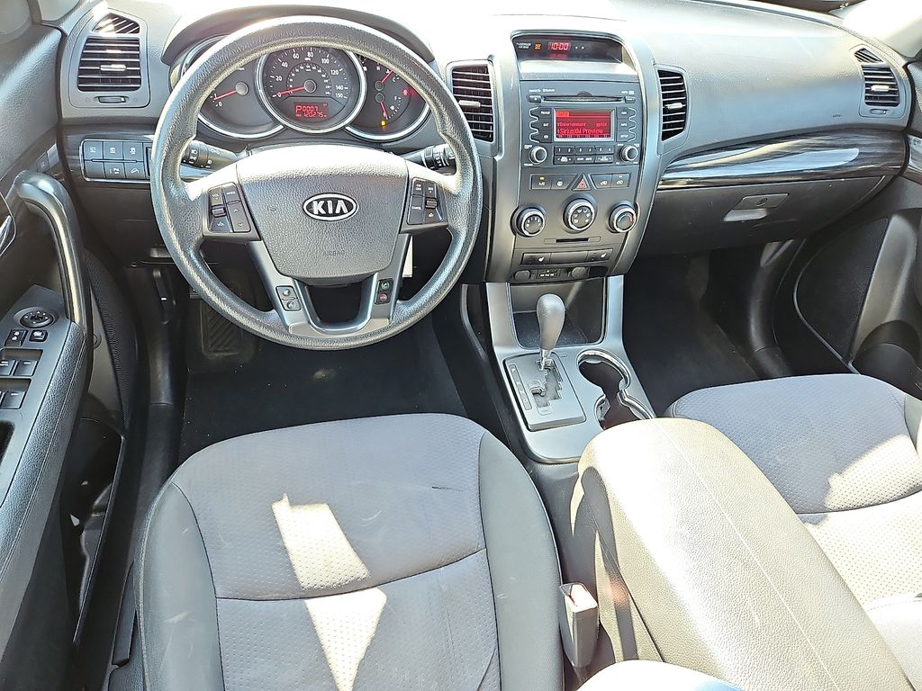 Thumbnail: 2012 Kia Sorento - 2