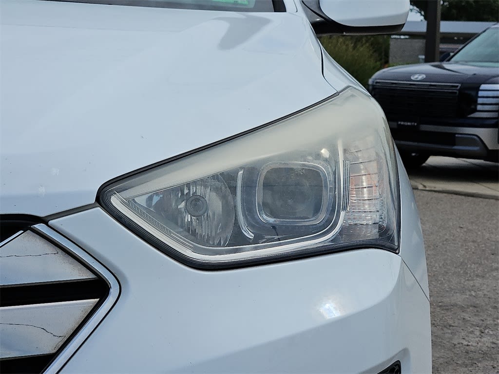 Thumbnail: 2013 Hyundai Santa Fe - 18
