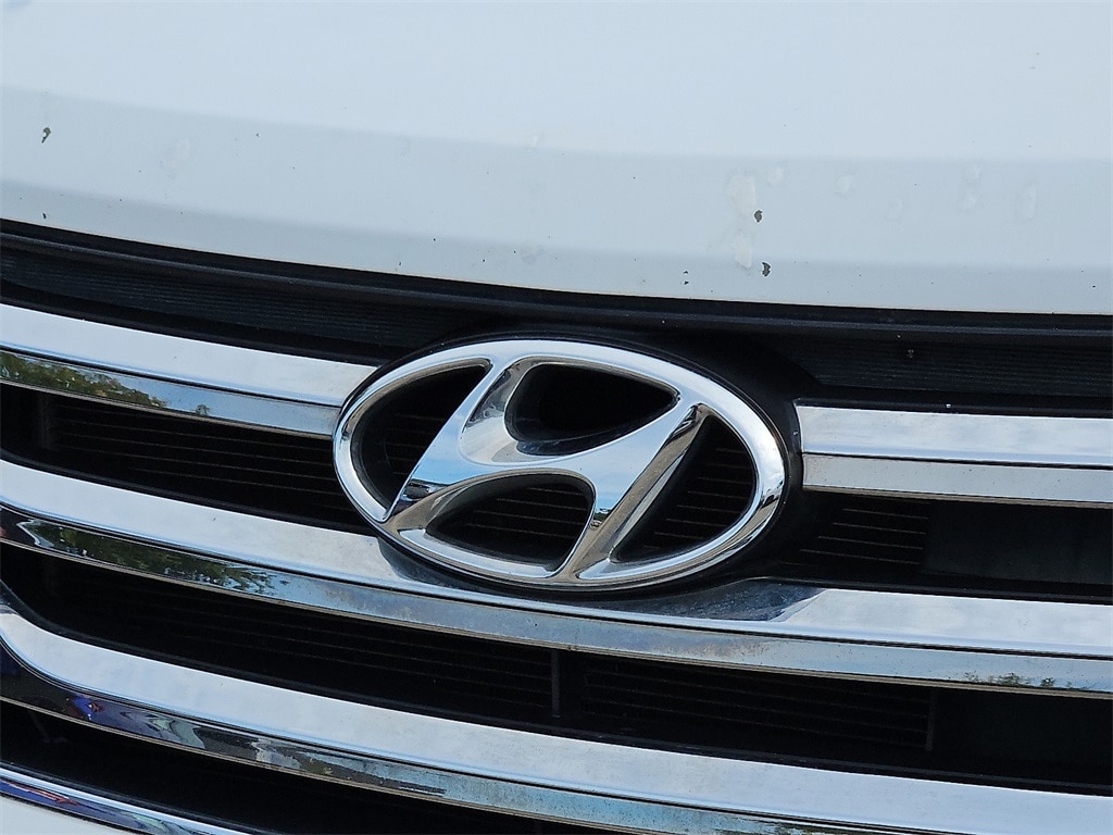Thumbnail: 2013 Hyundai Santa Fe - 7