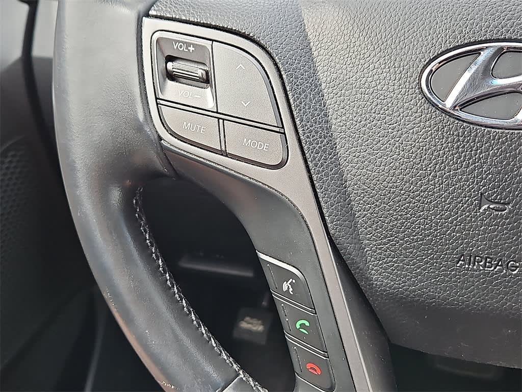 Thumbnail: 2013 Hyundai Santa Fe - 22